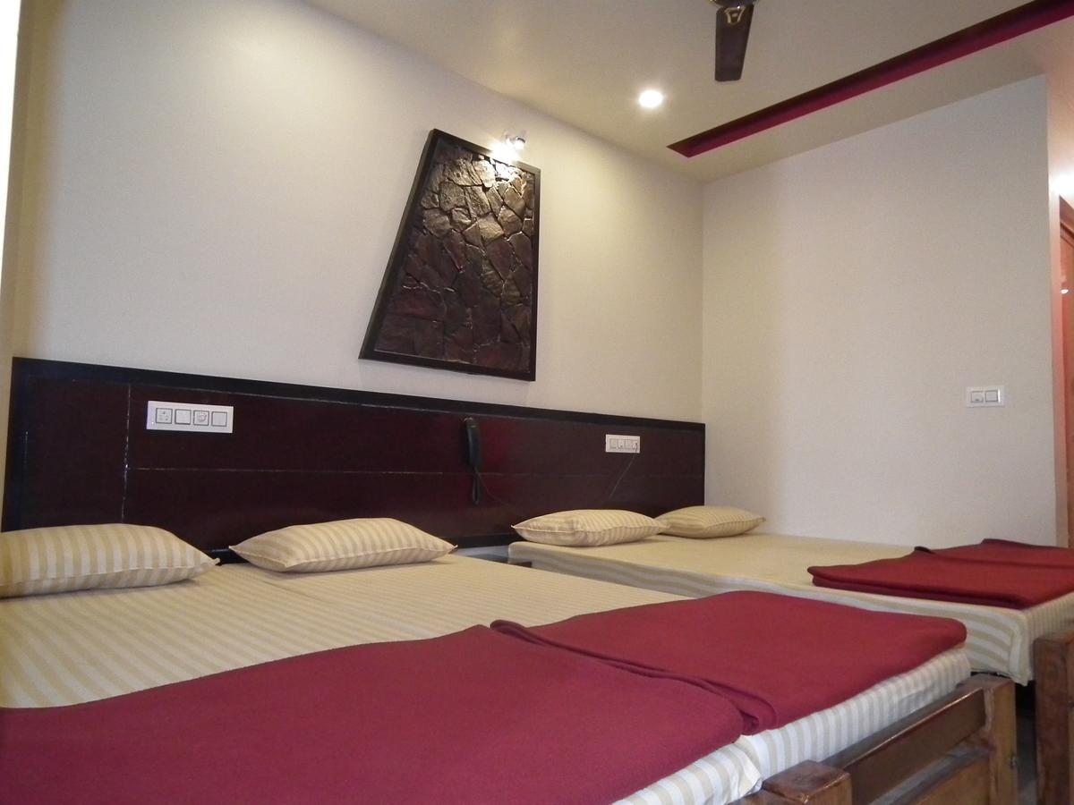 Galaxy Lodge Chikmagalūr Kültér fotó