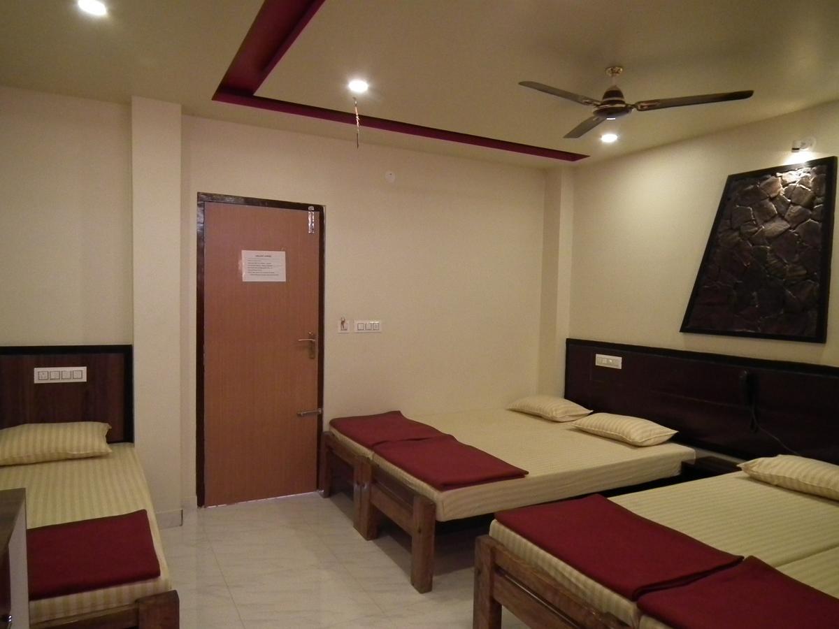 Galaxy Lodge Chikmagalūr Kültér fotó
